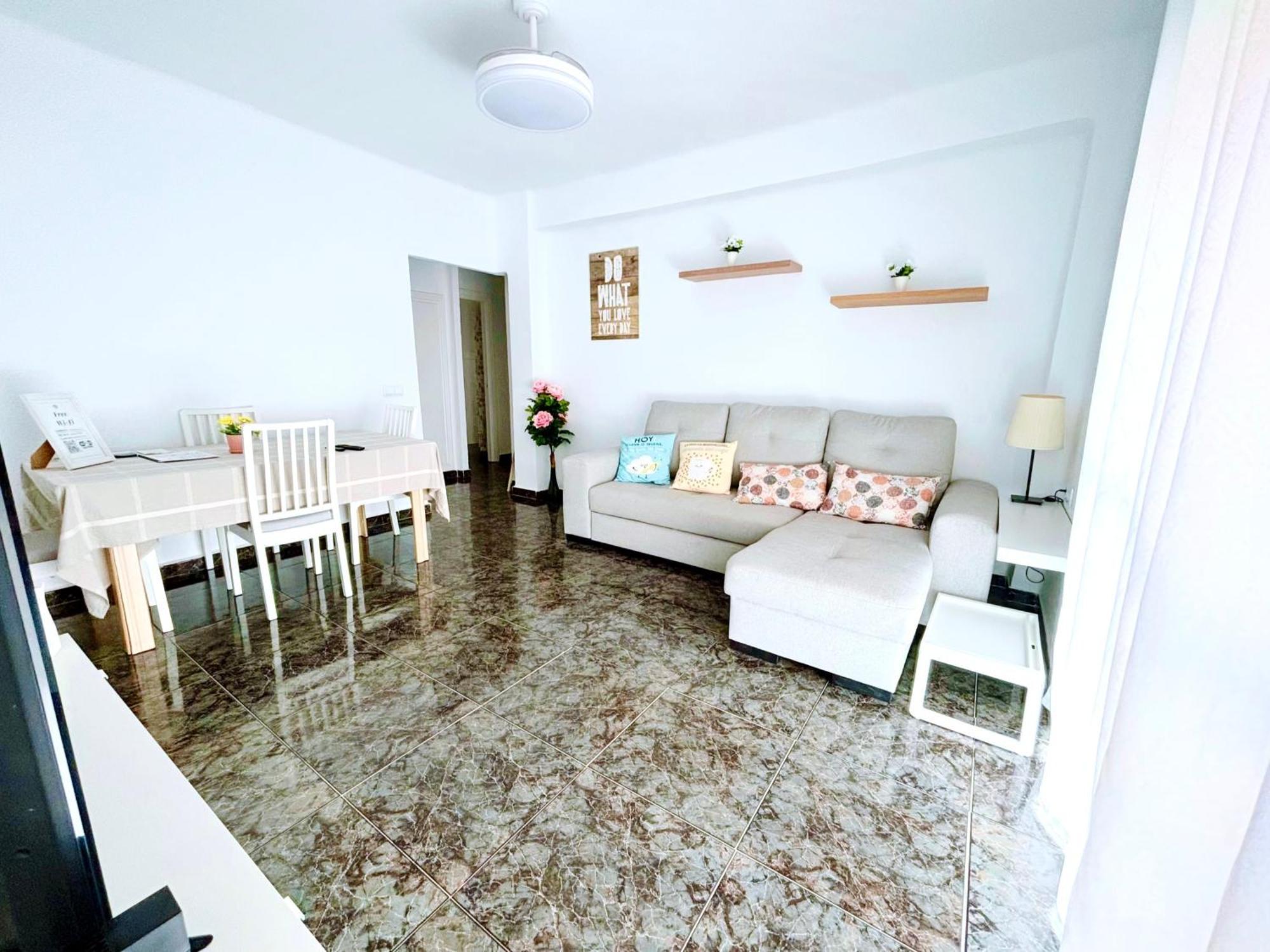 Aperol Apartment Málaga Buitenkant foto